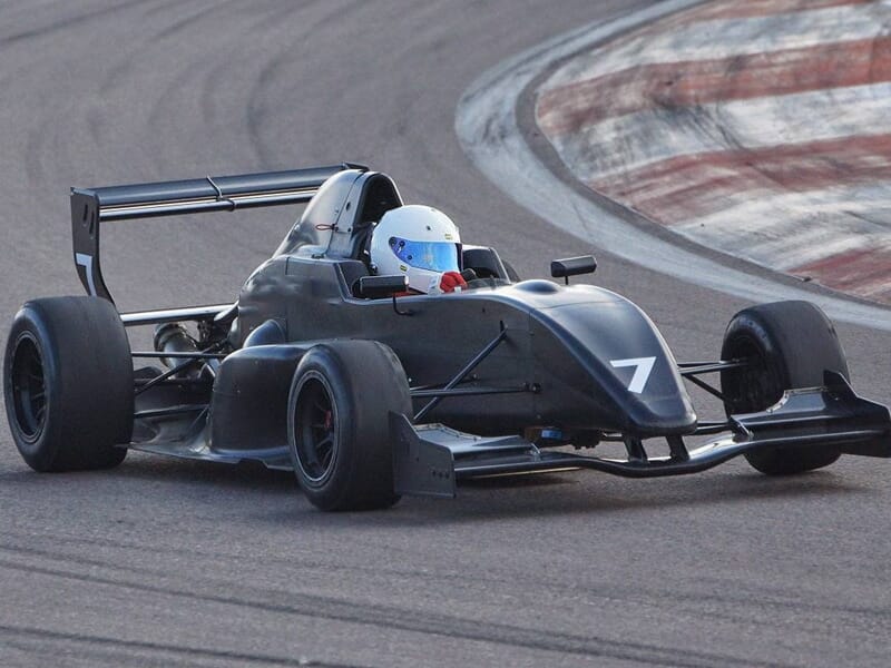gsdSeo.titreStage Formule Renault 2.0 - Circuit de la Châtre