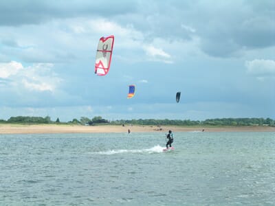 Stage de Kitesurf près de Ouistreham - Formule Initiation à Merville