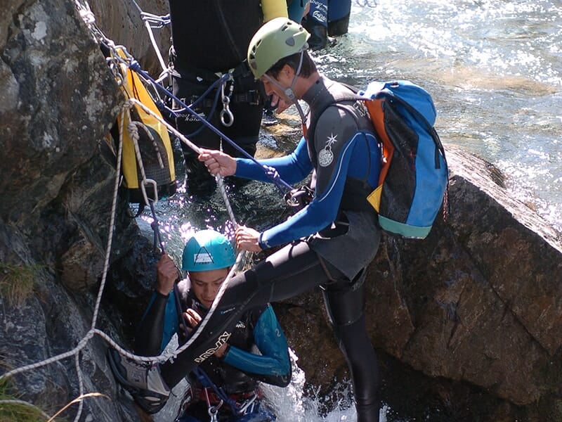 Canyoning près de Pau dans les Pyrénées