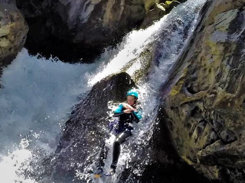 Canyoning près de Pau dans les Pyrénées
