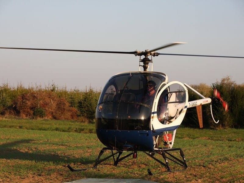 gsdSeo.titreInitiation au Pilotage d'Hélicoptère près d'Orléans à Saint-Denis-de-l'Hôtel