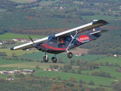 Initiation & Stage de pilotage en ULM Multiaxes à Bourg-en-Bresse