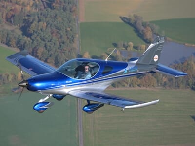 Baptême de l'Air en ULM près de Bourg-en-Bresse - Survol du Revermont