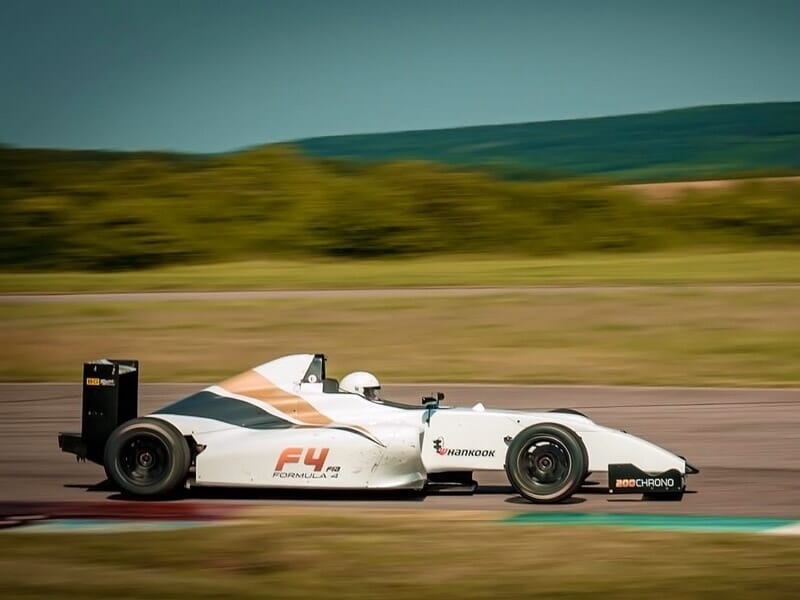 Stage de Pilotage Formule 4 au Circuit Géoparc près d'Épinal