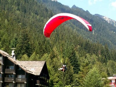 Baptême de Parapente à Chamonix - Survol des glaciers près du Mont Blanc