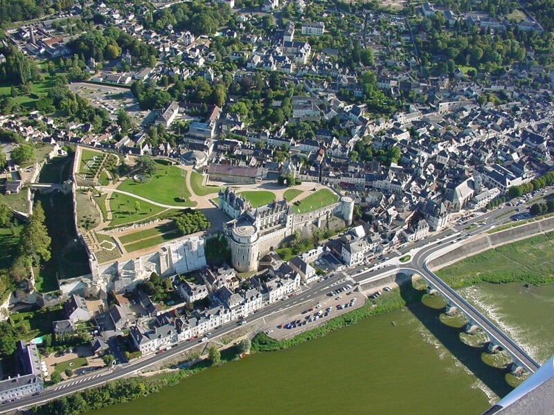 vue aérienne du Château Royal d'Amboise