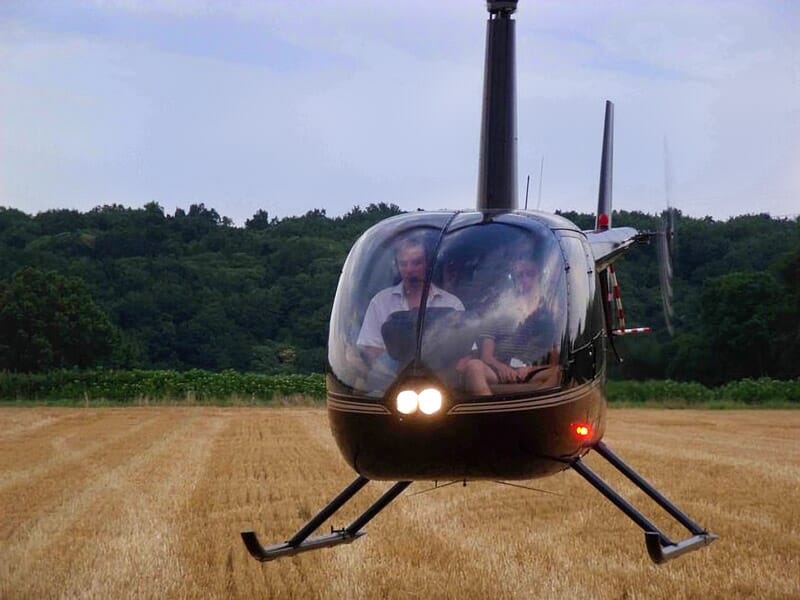 Initiation au Pilotage d'Hélicoptère près de Lyon - Aérodrome de Villefranche et Tarare