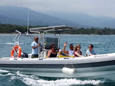 Balade en Bateau près de Bastia à Santa-Maria-Poggio en Corse