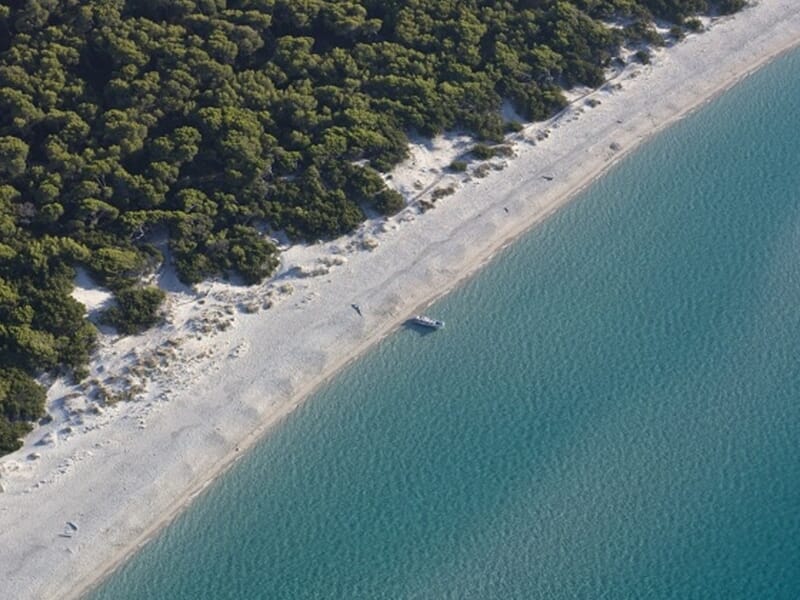 Location de Bateau à Santa-Maria-Poggio en Corse