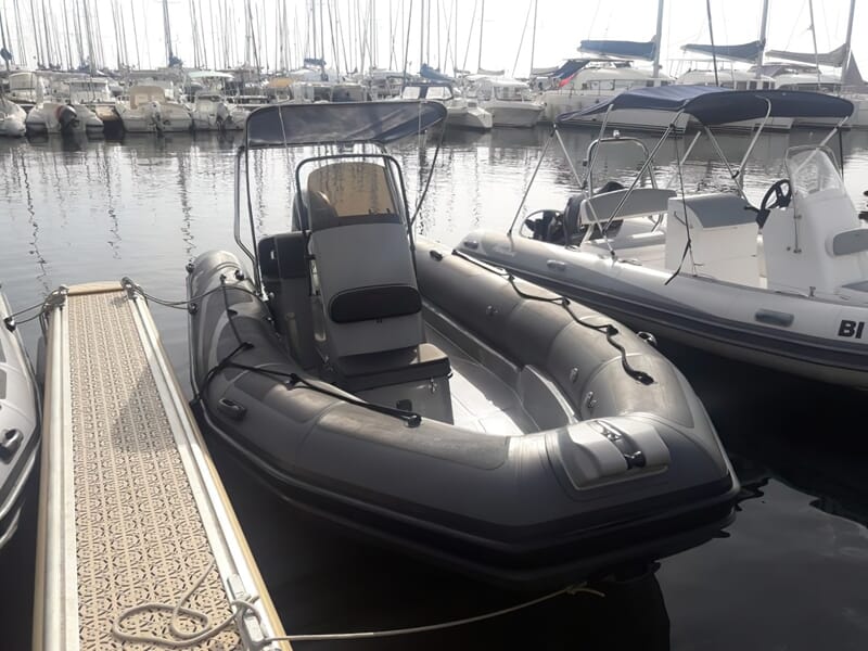 Location de Bateau à Santa-Maria-Poggio en Corse