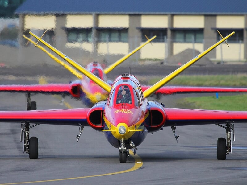 Deux Fouga Magister prêts à décoller sur la piste