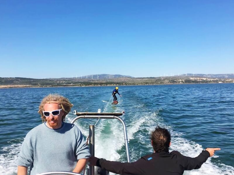 Foil tracté par bateau à Port Leucate