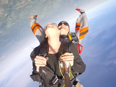 coffret cadeau 100% Saut en Parachute Saut en Parachute en Tandem près de Auch - Condom