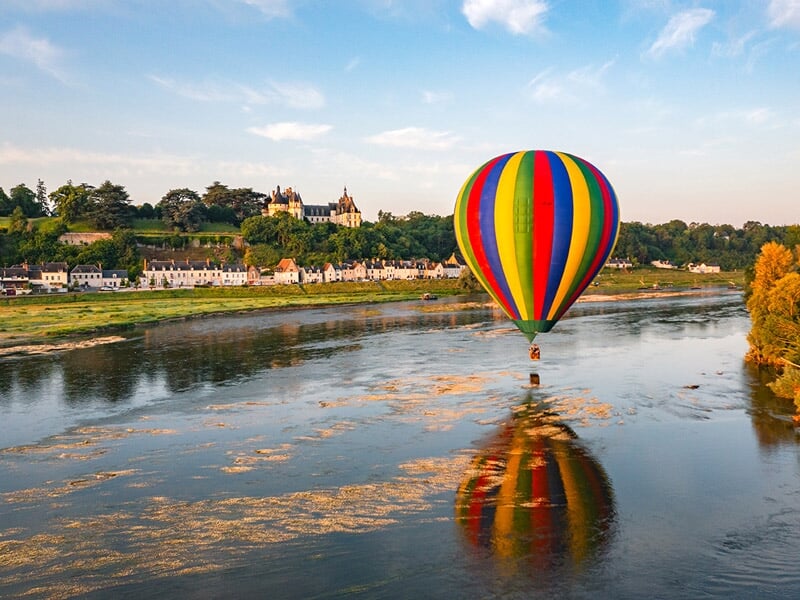 Raser le fleuve du Cher en montgolfière