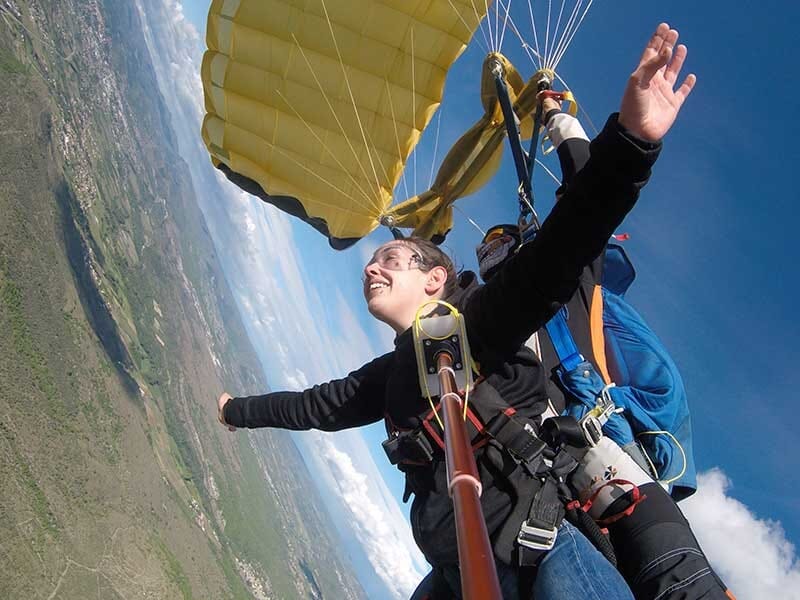 Saut en Parachute en Tandem près d'Orange