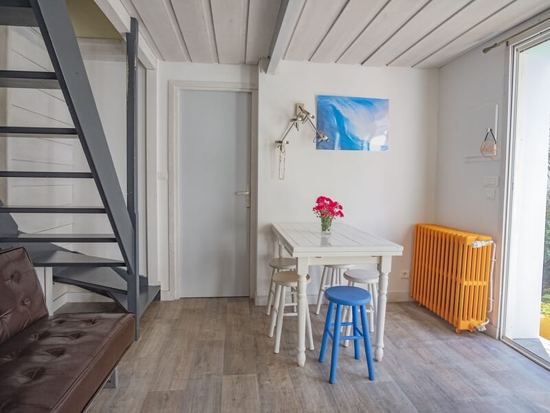 salle à manger de la maison La Côte des basques
