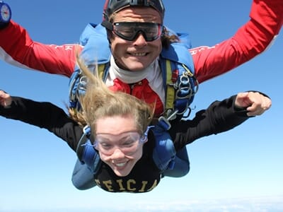 Saut en Parachute en Tandem près de Pontoise