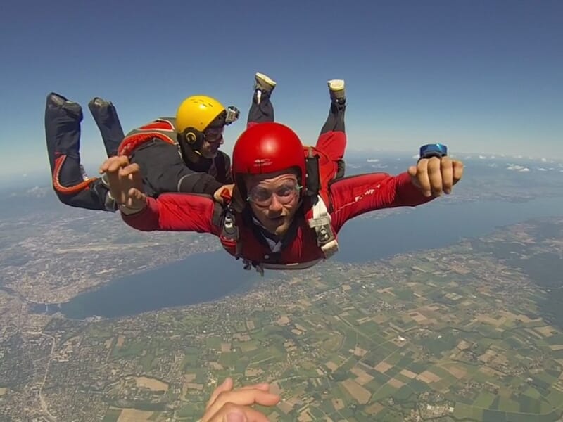Saut d'Initiation au Parachute à Dijon
