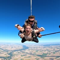 avis Saut en Parachute en Tandem près de Troyes - Aérodrome de Brienne-le-Château