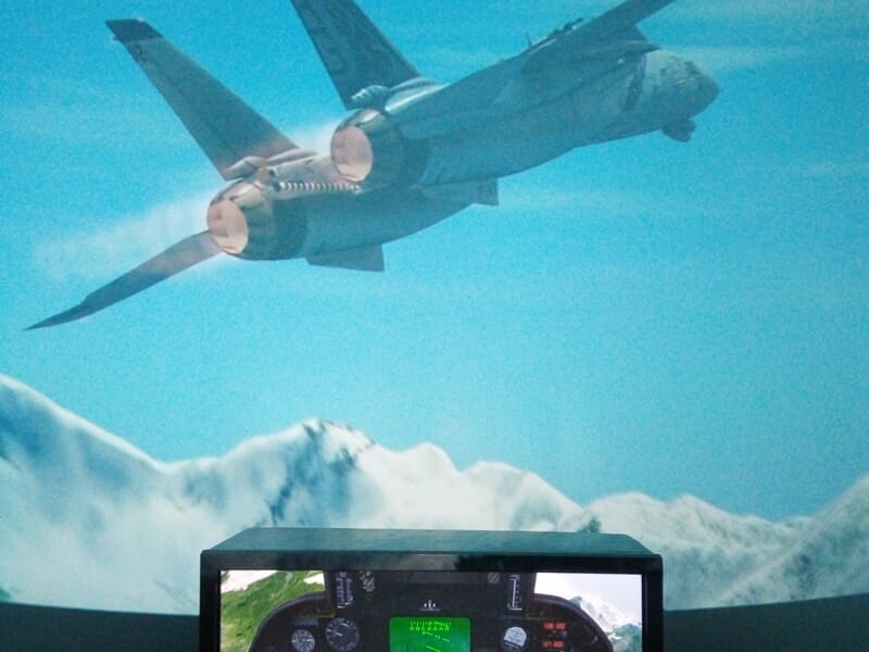 Simulateur de Vol en Avion de Chasse près de Fréjus - Roquebrune-sur-Argens