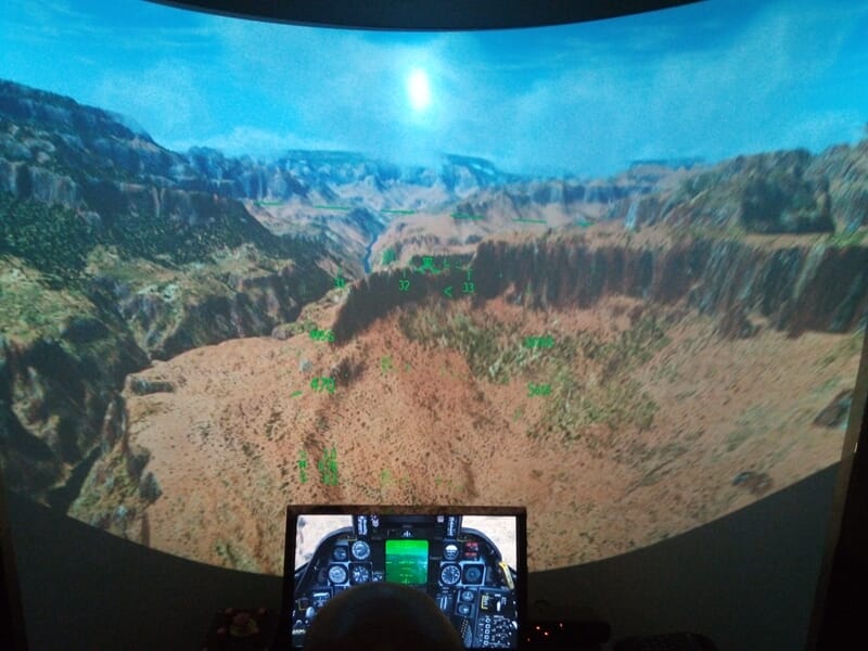 Simulateur de Vol en Avion de Chasse près de Fréjus - Roquebrune-sur-Argens