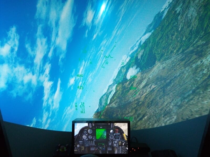 Simulateur de Vol en Avion de Chasse près de Fréjus - Roquebrune-sur-Argens