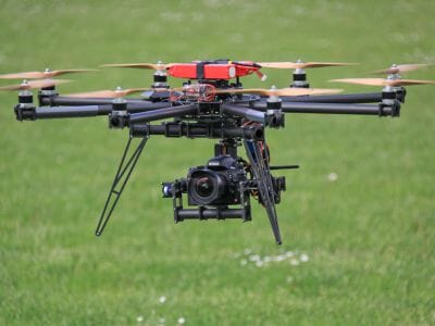 Stage de Pilotage de Drone à Nîmes - Initiation à l'Aérodrome de Nîmes-Courbessac