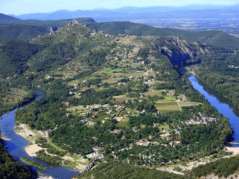 Baptême de l'air en Hélicoptère à l'aérodrome d'Aubenas Ardèche méridionale