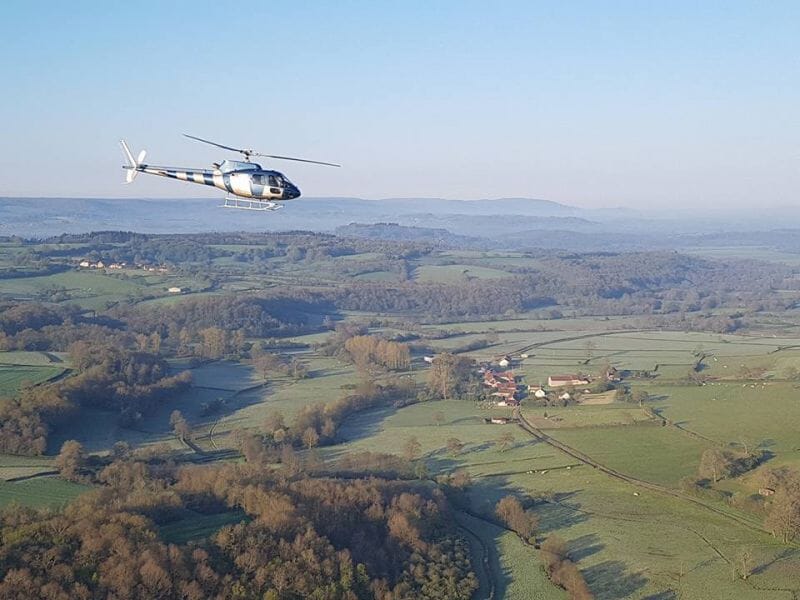 Baptême de l'air en Hélicoptère à l'aérodrome d'Aubenas Ardèche méridionale