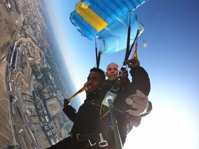 Saut en Parachute en Tandem près d'Angers