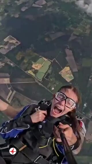 Saut en Parachute en Tandem à La Flèche