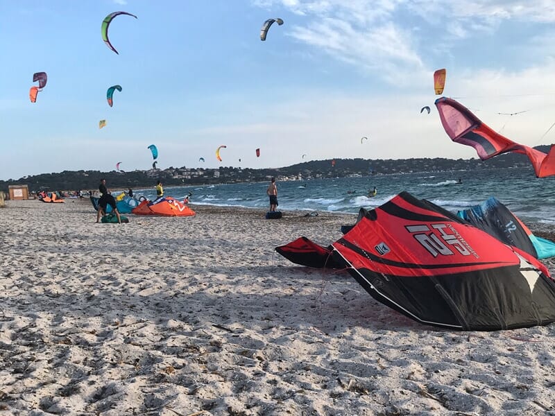 Stage de Kitesurf près de Toulon - Plage de l'Almanarre