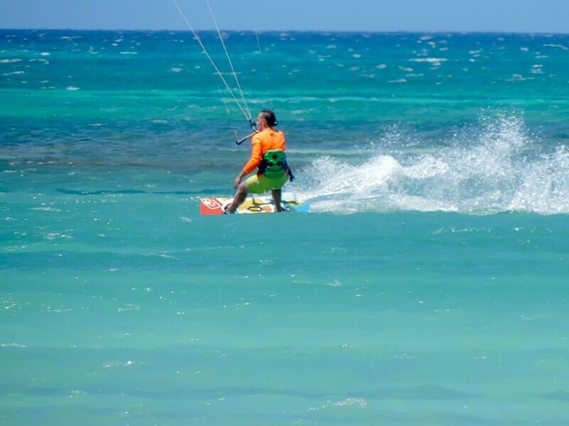 Stage de Kitesurf près de Toulon - Plage de l'Almanarre