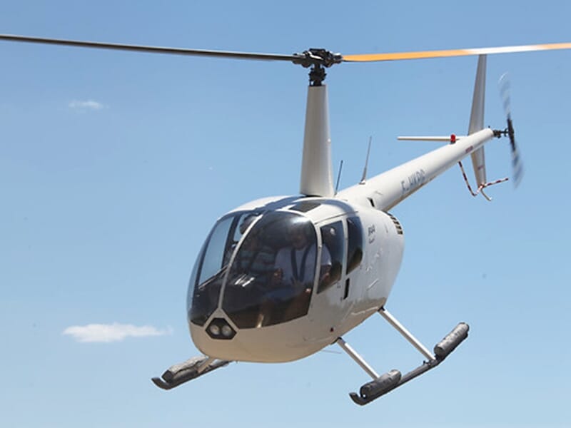 Stage de Pilotage d'Hélicoptère à Cannes - Initiation sur R22