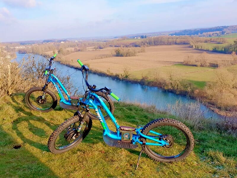 Location de Trottinette Électrique près de Dole - Rochefort-sur-Nenon