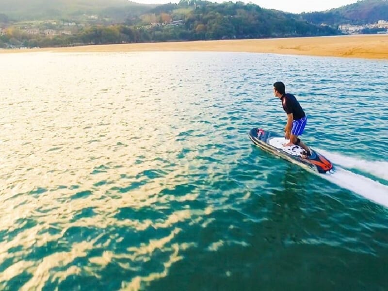 Surf Electrique à Fréjus - Var