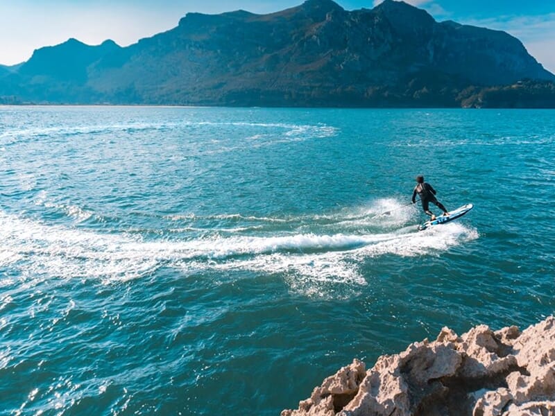 Surf Electrique à Fréjus - Var