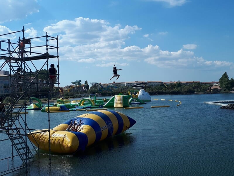 Blob Jump près de Montpellier - Sensations à Aigues-Mortes