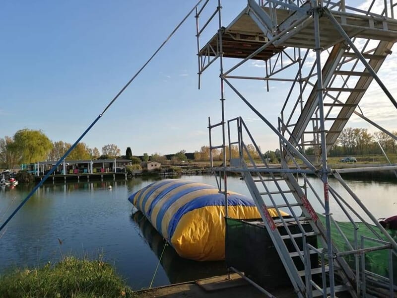 Blob Jump près de Montpellier - Sensations à Aigues-Mortes