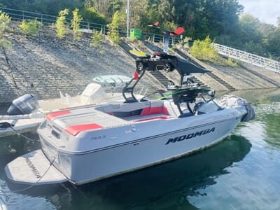 Location de Bateau avec Skipper près de Chalon-sur-Saône