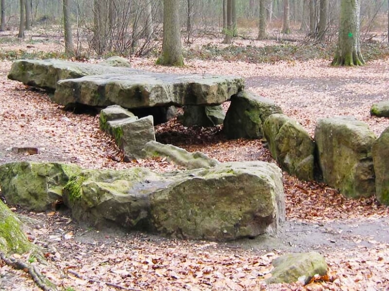 pierre turquaise de saint-martin-du-tertre près de cergy-pontoise