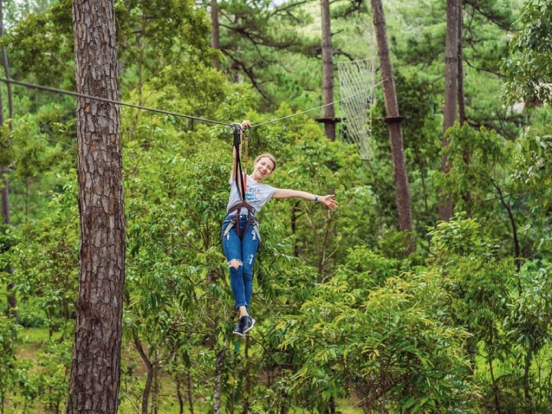 tyrolienne géante du parc de loisirs de viarmes