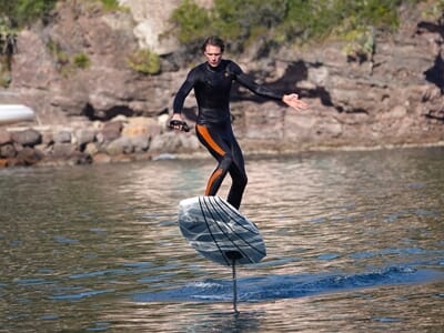 Surf Électrique près de Cannes - E-foil à Théoule-sur-Mer