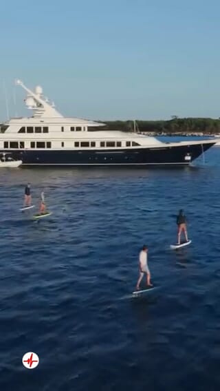 Surf Électrique près de Saint-Tropez - E-foil à Cogolin Plage