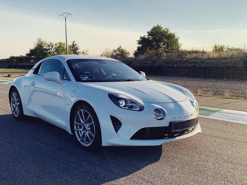 Stage de Pilotage sur Route en Voiture de Sport près de Clermont-Ferrand