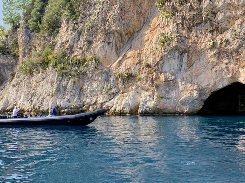 Location de Bateau à Cannes avec Skipper