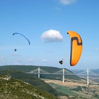 avis Baptême de Parapente à Millau - Survol du Parc régional des Grands Causses