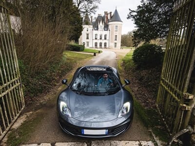 Balade en Voiture de Sport à la découverte des Châteaux de la Loire