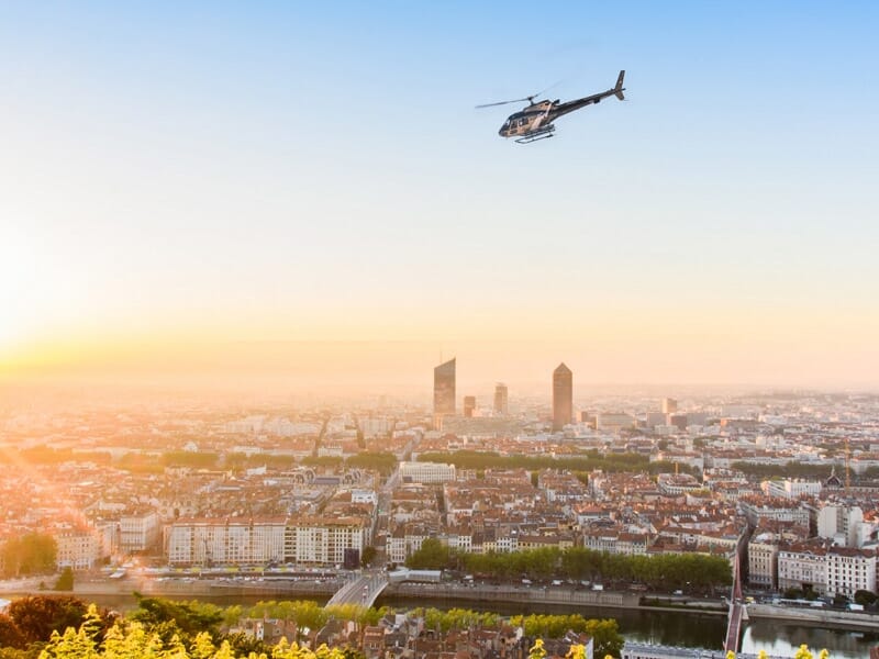 Baptême de l'Air en Hélicoptère à Lyon - Aéroport de Lyon-Bron
