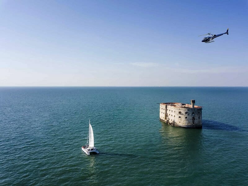 Baptême en Hélicoptère à Rochefort - Survol de l'Île d'Oléron et du Fort Boyard